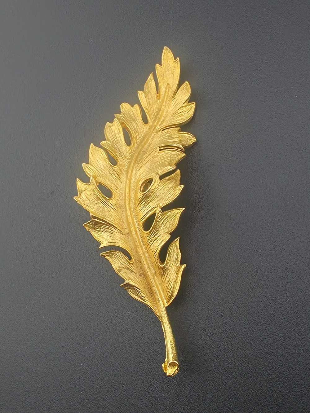 Large 3.5" Vintage Gold Plated Fall Leaf Feather Brooch Pin